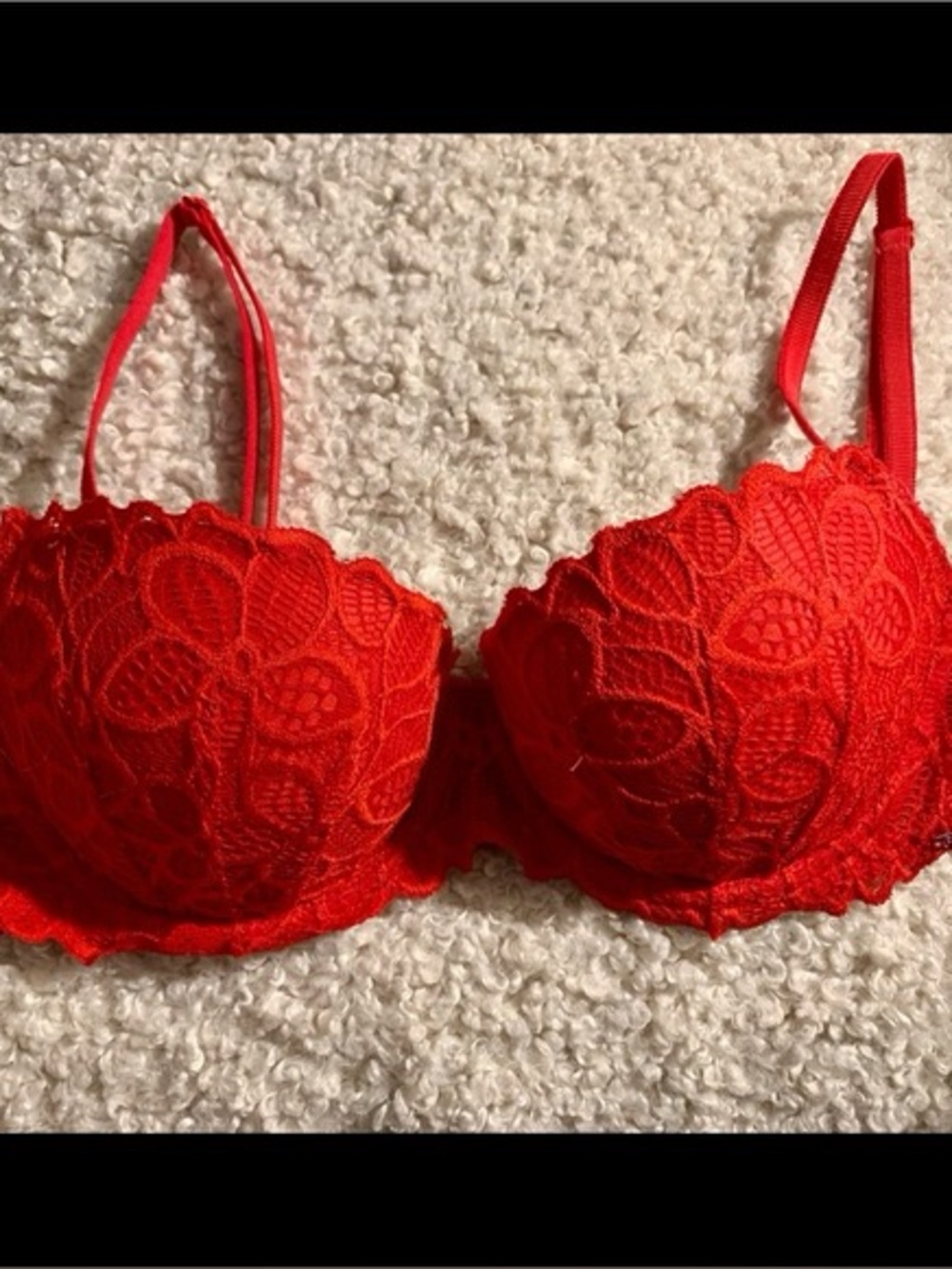 NWT VICTORIA’S SECRET PINK RED PLUNGE PUSHUP BRA
